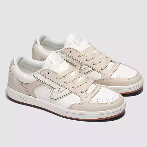 NEW never worn Vans size 7.5 - lowland cc - leather - marshmallow - Picture 4 of 9